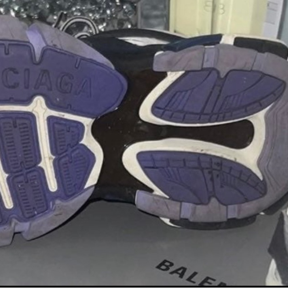COPY - Balenciagas